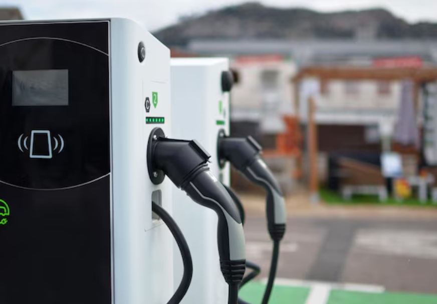 Les équipements urbains d'extérieur doivent résister aux intempéries extrêmes