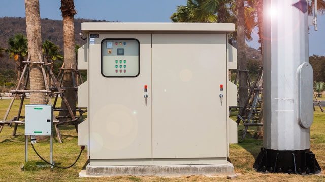 Thermal Management for Outdoor Enclosures in Extreme Climates